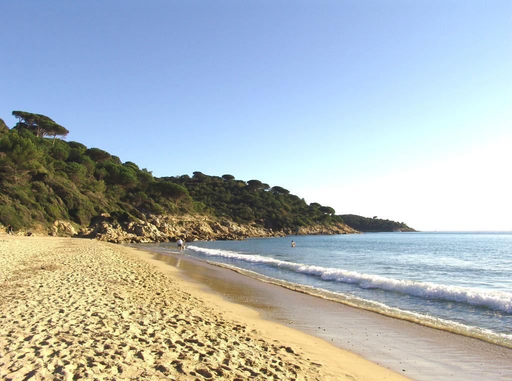 Vic'S Land Holidays Grimaud Exterior foto