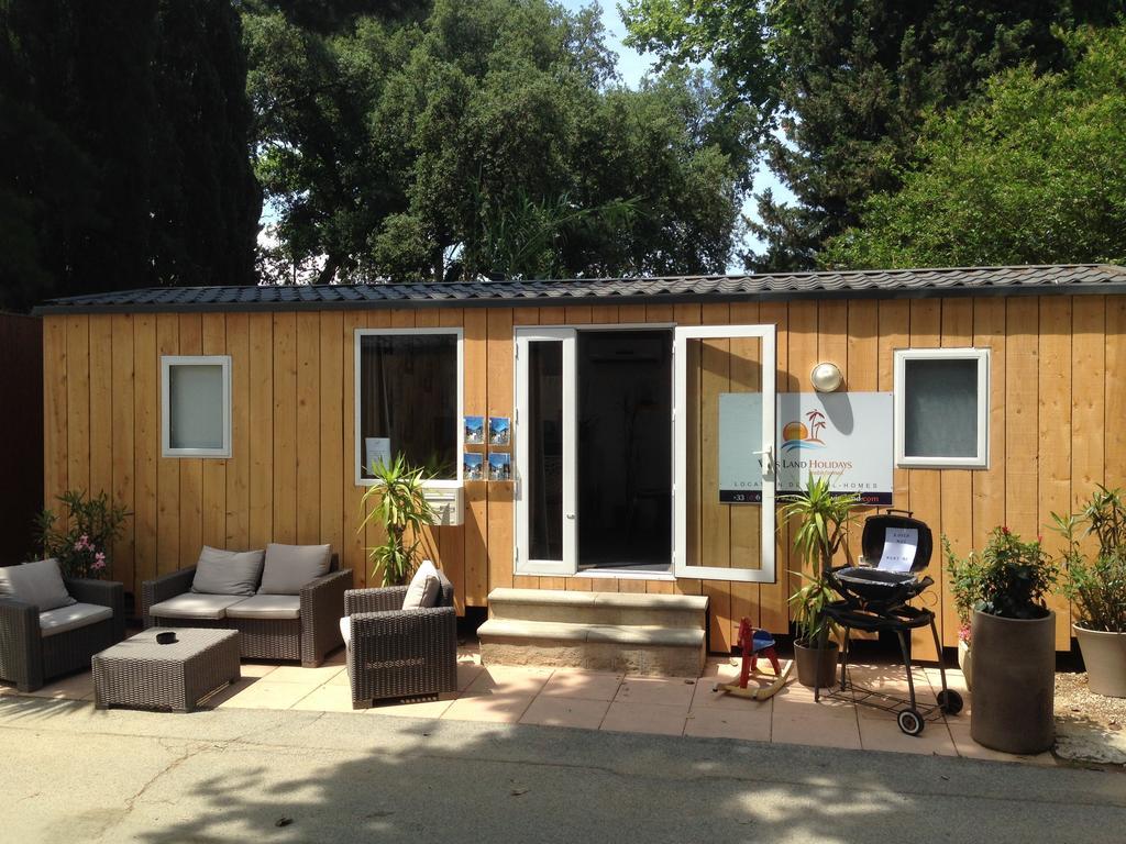 Vic'S Land Holidays Grimaud Exterior foto