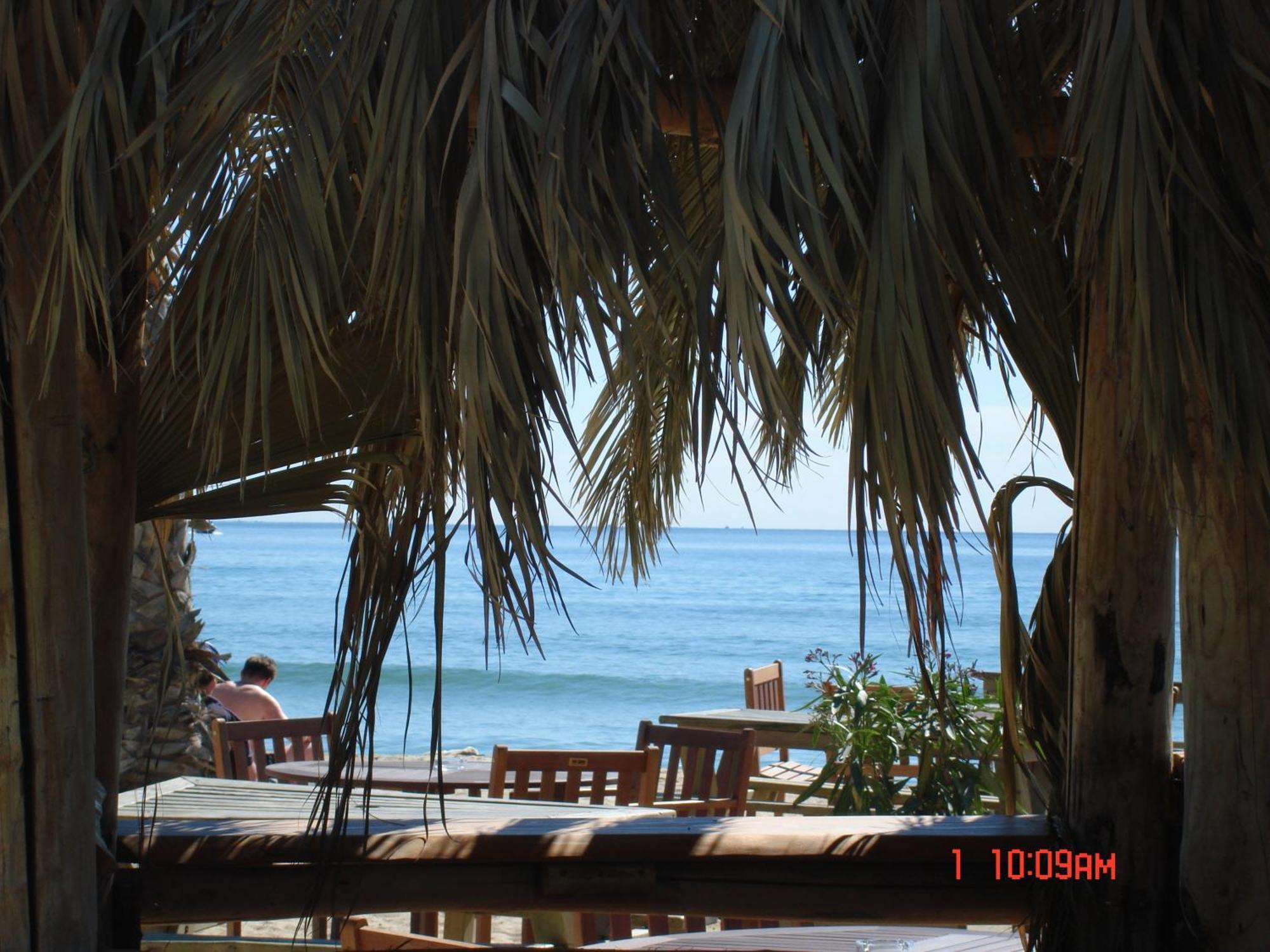 Vic'S Land Holidays Grimaud Exterior foto