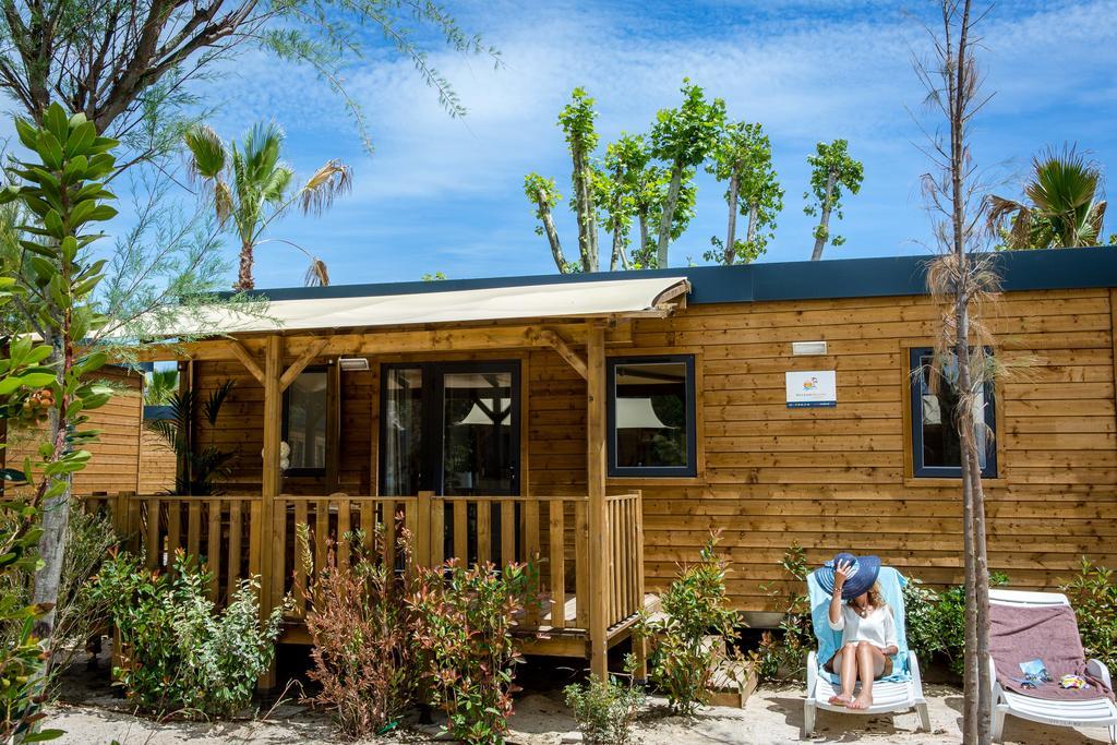 Vic'S Land Holidays Grimaud Exterior foto